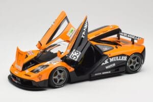 McLaren F1 GTR Kokusai Kaihatsu Racing #53 O. Giroix / J. Sala / P. Deletraz 24 Hours of Le Mans 1996 Minichamps 1:18 5301336 – slika 2 od 8