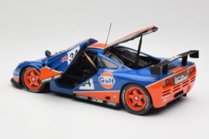 McLaren F1 GTR #34 Gulf Racing 1996 UT Models 1:18 39621 Kovina – slika 5 od 8