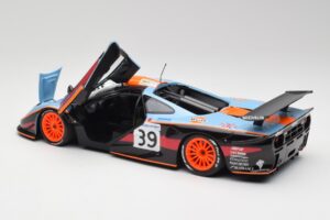 McLaren F1 GTR #39 R. Bellm / A. Gilbert-Scott 24 Hours of Le Mans 1997 Minichamps 1:18 530133739 Kovina – slika 5 od 8
