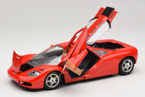 McLaren F1 High Mirror Light Red Guiloy 1:18 67505 Kovina – slika 2 od 8