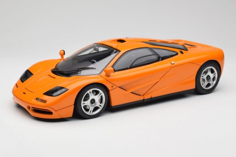 McLaren F1 Oranžna Minichamps 1:12 530133131 Kovina