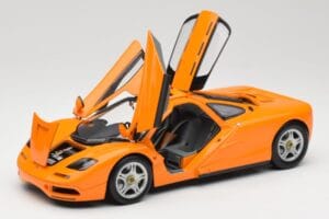 McLaren F1 Oranžna Minichamps 1:18 530133421 Kovina – slika 2 od 8