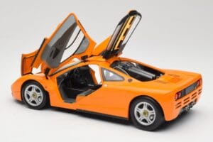 McLaren F1 Oranžna Minichamps 1:18 530133421 Kovina – slika 5 od 8