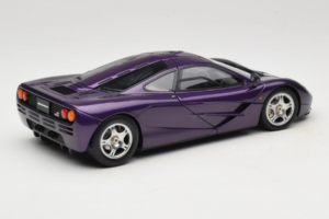 McLaren F1 Vijolična LCD 1:18 LCD18014-PU Kovina – slika 3 od 8