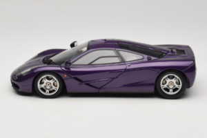 McLaren F1 Vijolična LCD 1:18 LCD18014-PU Kovina – slika 4 od 8
