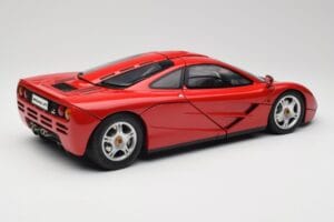 McLaren F1 Rdeč Minichamps 1:12 530133125 Kovina – slika 3 od 9