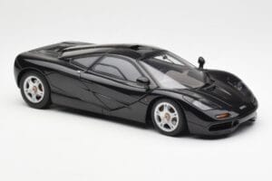 McLaren F1 Road Car Črn AUTOart 1:18 76002 Kovina – slika 6 od 8