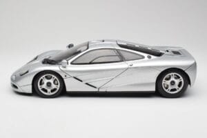McLaren F1 Srebrna Minichamps 1:12 530133129 Kovina – slika 4 od 8