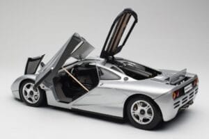 McLaren F1 Srebrna Minichamps 1:12 530133129 Kovina – slika 5 od 8