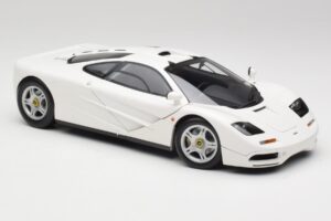 McLaren F1 Bel Minichamps 1:18 530133424 Kovina – slika 6 od 8