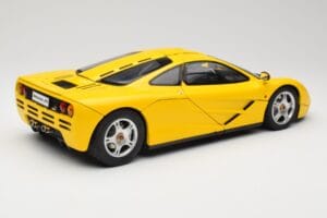 McLaren F1 Rumen Minichamps 1:12 530133121 Kovina – slika 3 od 9