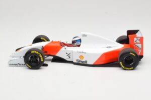 McLaren Ford MP4/8 #7 M. Hakkinen 1993 Minichamps 1:18 530931837 Kovina – slika 3 od 6