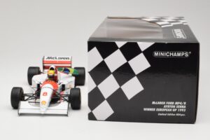 McLaren MP4/8 Ford #8 A. Senna Winner European GP Donington 1993 Minichamps 1:18 540931848 Kovina – slika 6 od 6