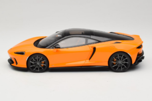 McLaren GTS Oranžna GT Spirit 1:18 GT957 Smola – slika 3 od 6