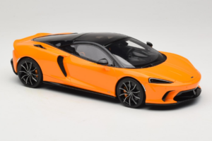 McLaren GTS Oranžna GT Spirit 1:18 GT957 Smola – slika 4 od 6
