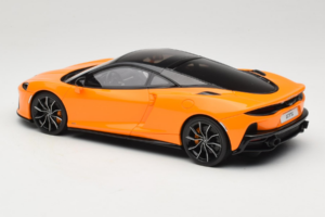 McLaren GTS Oranžna GT Spirit 1:18 GT957 Smola – slika 5 od 6