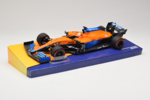 McLaren MCL35M Mercedes #3 D. Ricciardo McLaren F1 Team Bahrain Grand Prix 2021 Minichamps 1:18 533211803 Smola – slika 2 od 7