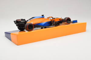 McLaren MCL35M Mercedes #3 D. Ricciardo McLaren F1 Team Bahrain Grand Prix 2021 Minichamps 1:18 533211803 Smola – slika 3 od 7