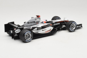 McLaren MP4-20 Mercedes #9 K. Raikkonen F1 2005 Minichamps 1:18 B66962337 Kovina – slika 2 od 6