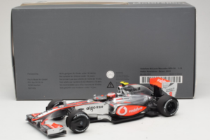 McLaren MP4-24 Mercedes #2 H. Kovalainen F1 2009 Dealer Edition Minichamps 1:18 B66960041 Kovina – slika 6 od 7