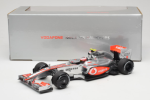 McLaren MP4-24 Mercedes #2 H. Kovalainen F1 2009 Minichamps 1:18 503091802 Kovina – slika 7 od 7