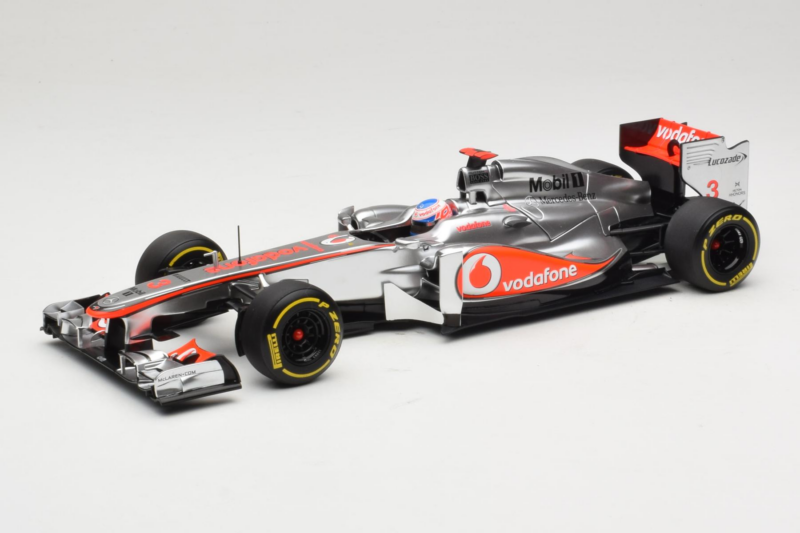 McLaren MP4-27 Mercedes #3 J. Button Vodafone McLaren Showcar F1 2012 Minichamps 1:18 530121873 Kovina