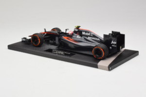 McLaren MP4-30 Honda #22 J. Button McLaren Honda F1 Team Spanish Grand Prix 2015 Minichamps 1:18 537151122 Kovina – slika 5 od 7