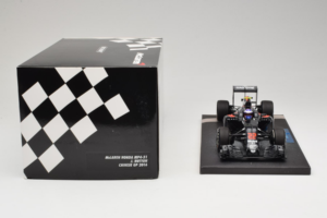 McLaren MP4-31 Honda #22 J. Button McLaren Honda F1 Team Chinese Grand Prix 2016 Minichamps 1:18 537161822 Kovina – slika 6 od 7