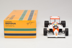 McLaren MP4/4 Honda #12 A. Senna Marlboro McLaren F1 World Champion 1988 Minichamps 1:18 540881812 Kovina – slika 6 od 7