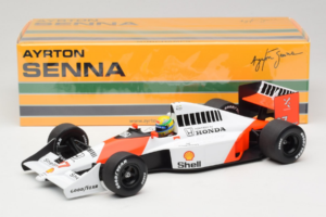 McLaren MP4/5B Honda #27 A. Senna Marlboro McLaren F1 World Champion 1990 Minichamps 1:18 540901827 Kovina – slika 7 od 7
