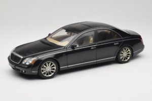 Maybach 57S Črn AUTOart 1:18 76156 Kovina
