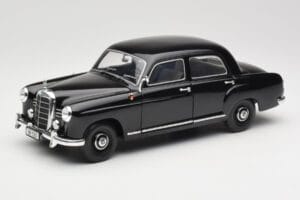 Mercedes 180 W120 Ponton Črna Revell 1:18 08973 Kovina