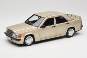 Mercedes 190E W201 2.3-16 Smoke Silver Metallic Norev 1:18 183831 Kovina