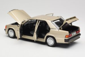 Mercedes 190E W201 2.3-16 Smoke Silver Metallic Norev 1:18 183831 Kovina – slika 5 od 8