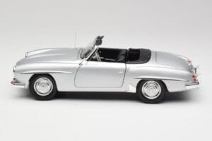 Mercedes 190 SL W121 Srebrno Siv Minichamps 1:18 100037031 Kovina – slika 4 od 8