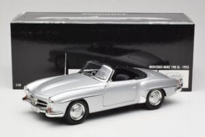 Mercedes 190 SL W121 Srebrno Siv Minichamps 1:18 100037031 Kovina – slika 8 od 8