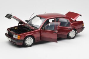Mercedes 190E W201 2.0 Rdeča Dealer Edition AUTOart 1:18 B66040383 Kovina – slika 2 od 8