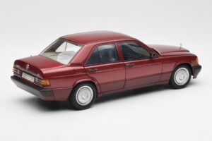 Mercedes 190E W201 2.0 Rdeča Dealer Edition AUTOart 1:18 B66040383 Kovina – slika 3 od 8