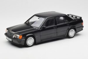 Mercedes 190E 2.3-16 W201 Črn Dealer Edition Norev 1:18 B66040663 Kovina