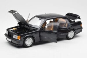 Mercedes 190E 2.3-16 W201 Modročrna Metallic AUTOart 1:18 76122 Kovina – slika 2 od 8