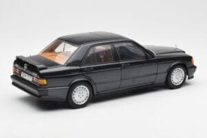Mercedes 190E 2.3-16 W201 Modročrna Metallic AUTOart 1:18 76122 Kovina – slika 3 od 8