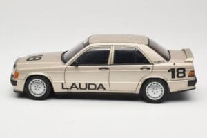 Mercedes 190E 2.3-16 W201 #1 N. Lauda Race of Champions Nurburgring 1984 AUTOart 1:18 88431 Kovina – slika 4 od 8