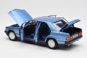 Mercedes 190E W201 Diamond Moder Dealer Edition Norev 1:18 B66040661 Kovina – slika 5 od 8