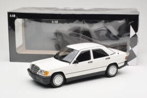 Mercedes 190E W201 Bela Minichamps 1:18 155037002 Kovina – slika 6 od 6