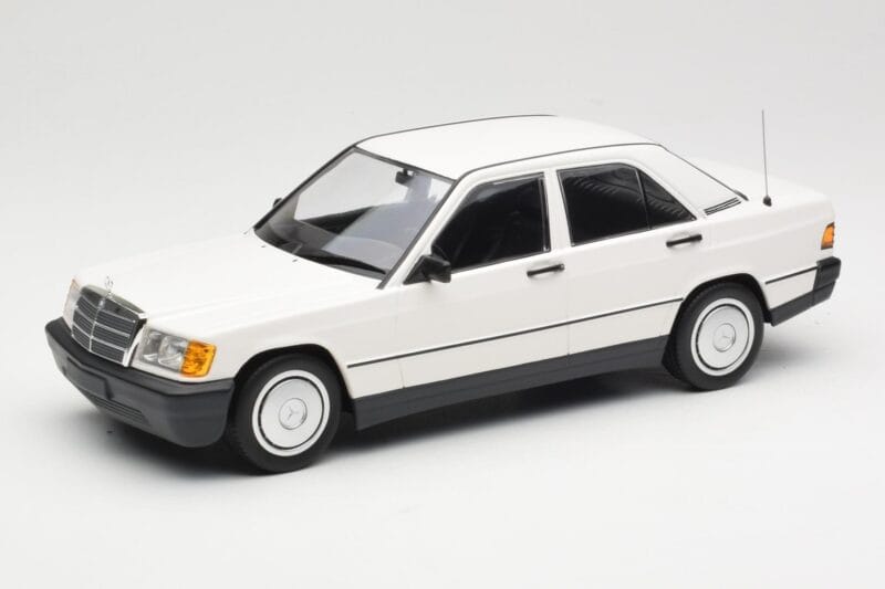 Mercedes 190E W201 Bela Minichamps 1:18 155037002 Kovina