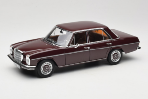 Mercedes 200 W115 Temno Rdečkasto Rjava Norev 1:18 183778 Kovina