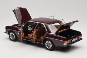 Mercedes 200 W115 Temno Rdečkasto Rjava Norev 1:18 183778 Kovina – slika 5 od 8