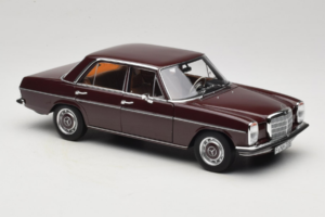 Mercedes 200 W115 Temno Rdečkasto Rjava Norev 1:18 183778 Kovina – slika 6 od 8