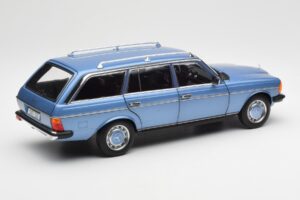 Mercedes 200 S123 T-Model Diamond Moder Dealer Edition Norev 1:18 B66040671 Kovina – slika 3 od 8