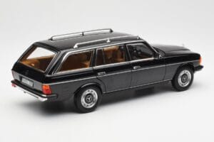 Mercedes 200 T S123 Črn Norev 1:18 183735 Kovina – slika 3 od 8